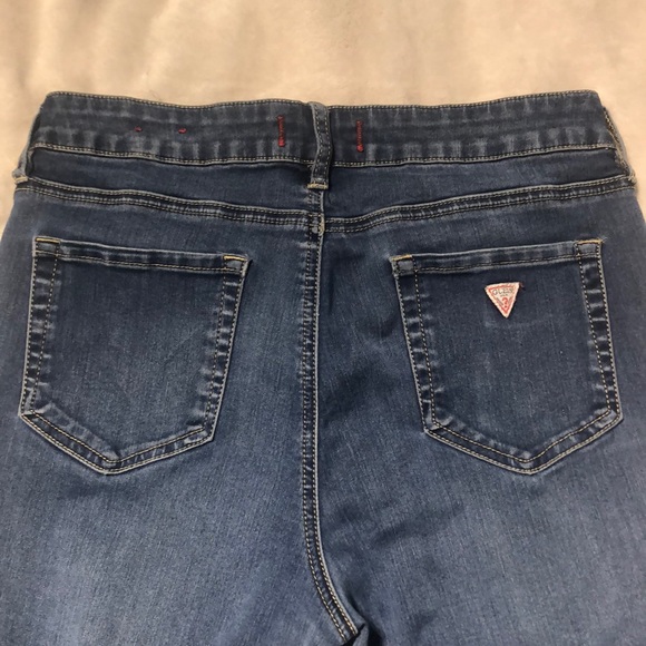 Guess Jeans - Picture 3 of 3